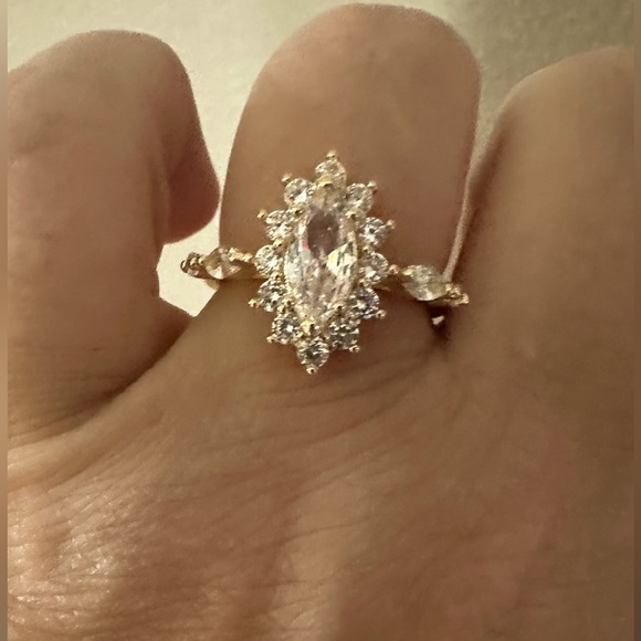 2 Carat Moissanite Halo Ring By Clean Origins gold - Picture 1 of 5